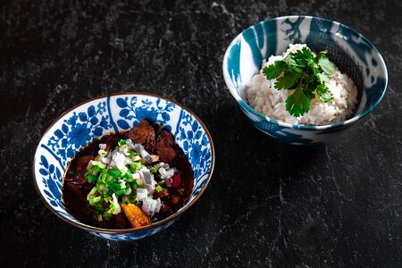 Паровой Рис с Говядиной по-сычуаньски