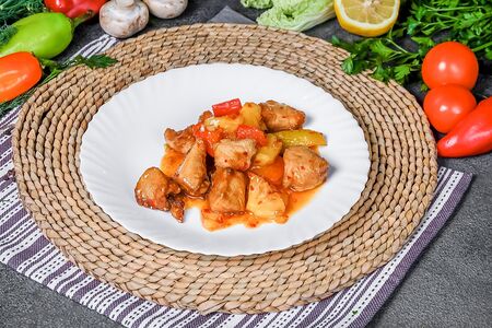 Курица в кисло-сладком соусе