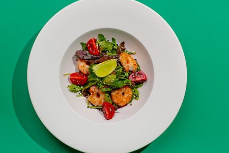 Салат Тай с креветками