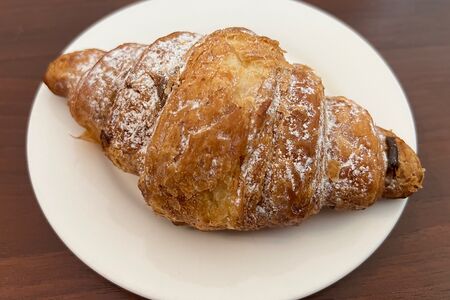 Круассан со сгущенкой
