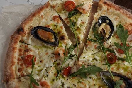 Пицца с морепродуктами