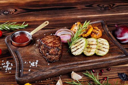 Филе-миньон с овощами