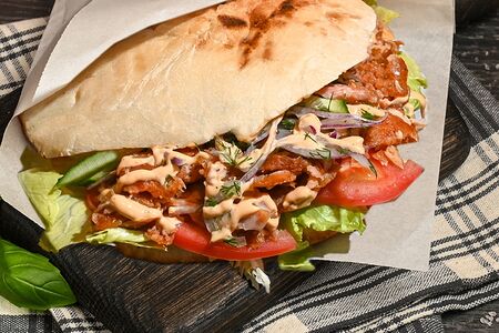 Гирос сырный с курицей 