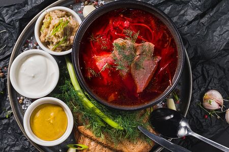 Борщ со свининой