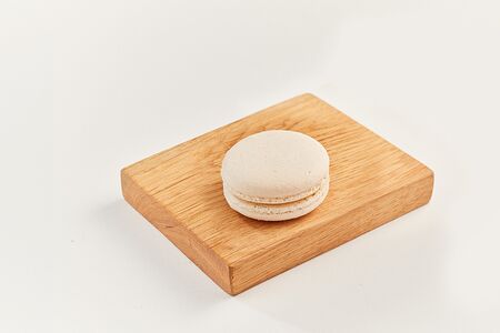 Макарун ванильный