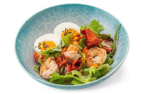 Тайский салат с тигровыми креветками