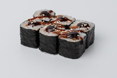 Ролл с угрем