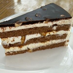 Торт сникерс