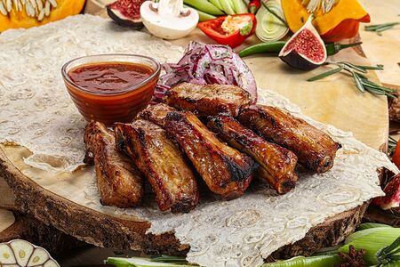 Шашлык из свиных рёбер деликатесных