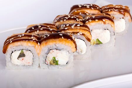 Ролл Дракон гриль