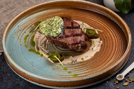 Стейк филе-миньон из конины