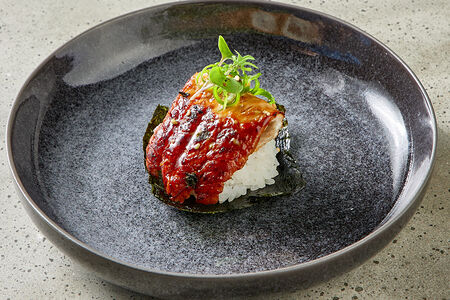 Хэнд-ролл Угорь