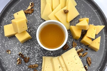 Сырная тарелка