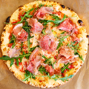 Пицца Прошуто крудо