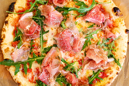 Пицца Прошуто крудо