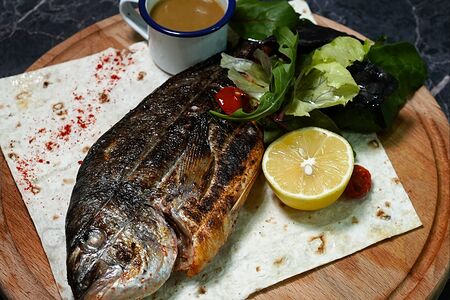 Дорадо на мангале