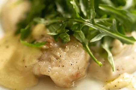 Филе трески с кремом из цветной капусты