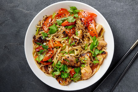 Wok Удон с цыпленком