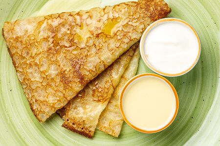 Блинчик со сметаной