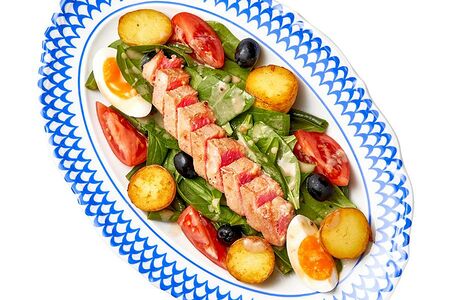 Салат с тунцом от Каспийки