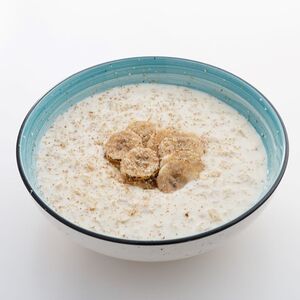 Каша овсяная с бананом