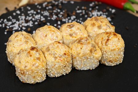 Ойси с лососем спайси