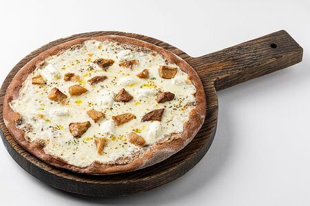 Ржаная пицца с трюфелем и грибами