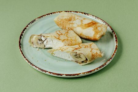 Блинчики с творогом и бананом