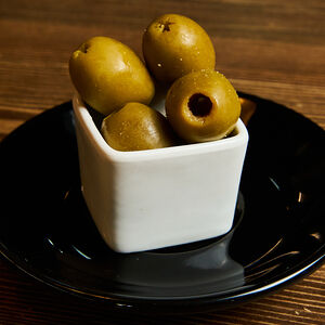 Оливки гиганты