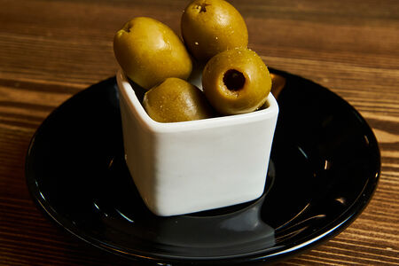 Оливки гиганты