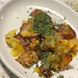 Жареный картофель с белыми грибами