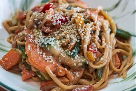 WOK с Лососем