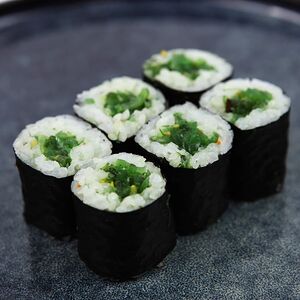 Ролл с чукой