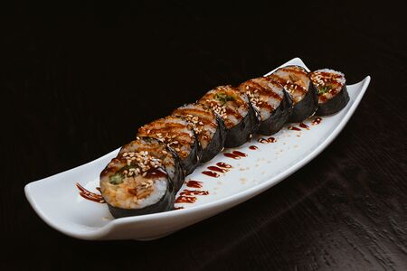 Спайси унаги рору