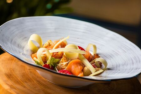 Цезарь с лососем