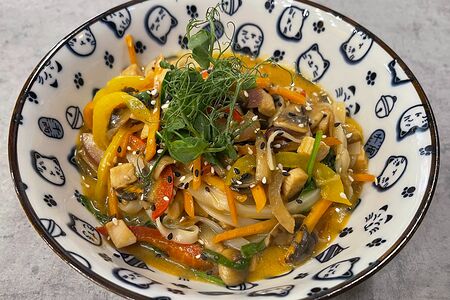 Карри с лапшой и курицей