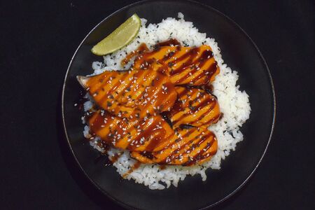 Мидии в соусе том ям