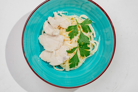 Паста с курицей и сыром пармезан