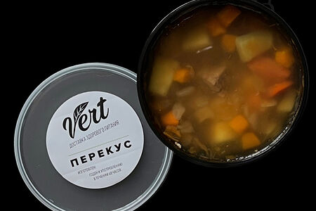 Суп с нутом и мякотью говядины