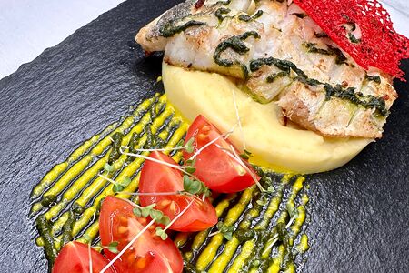 Жареный судак с картофельным пюре