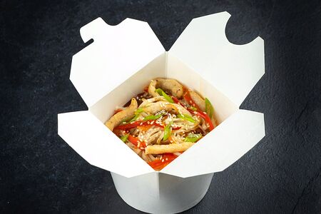 Лапша удон с цыплёнком