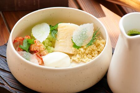 Старорусская щучина с филе палтуса и раковыми шейками