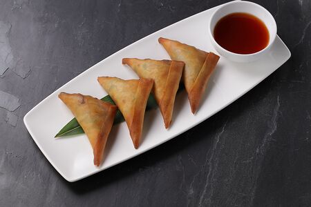 Пирожки с курицей карри