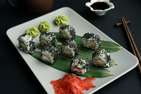 Ролл курица яичная блэк