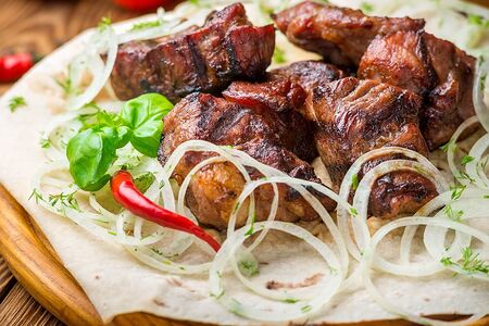 Шашлык из cвинoй шеи