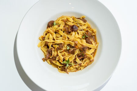 Паста с говяжьим рагу