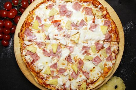 Пицца гавайская