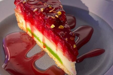 Торт Малина-фисташка 