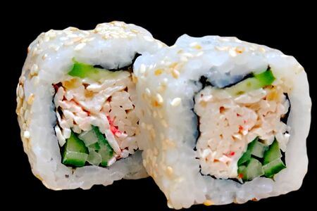 Ролл Калифорния в кунжуте