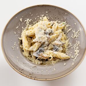 Феттуччине с курицей и грибами